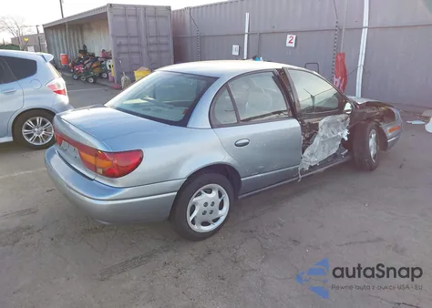 2002 Saturn S-Series Sl2 z USA, uszkodzony, nr VIN 1G8ZK52782Z293955